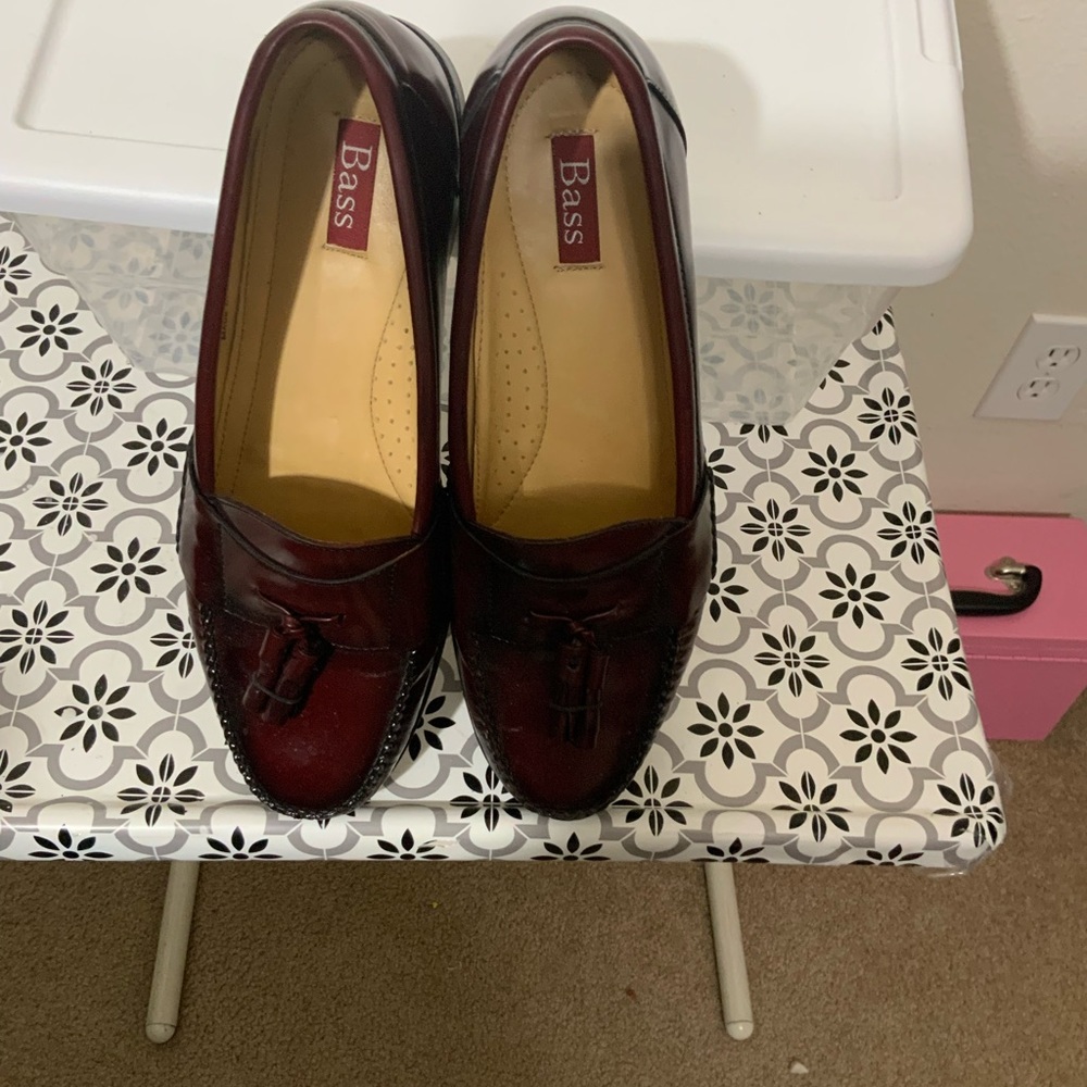 G H Bass Men Tassel Leather Loafers. The color is Wine. - Picture 3 of 4